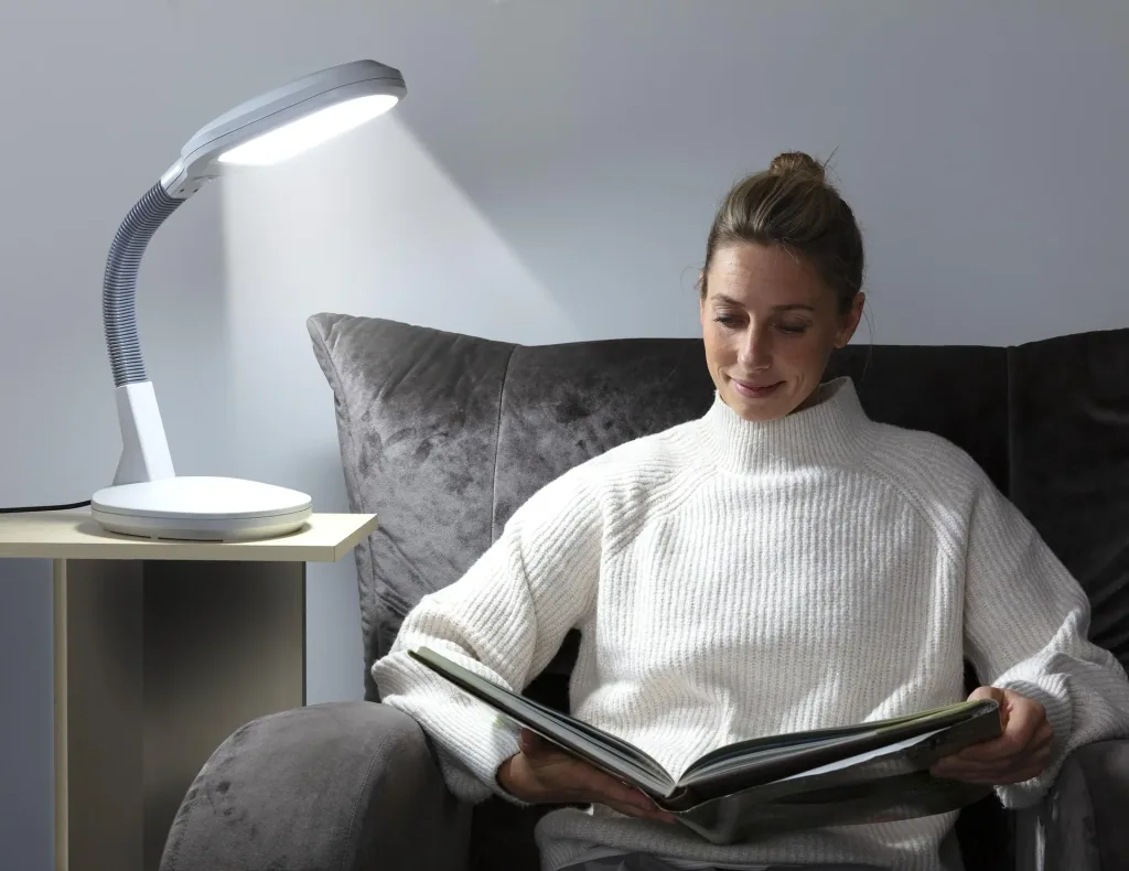 Daylight LED table lamp