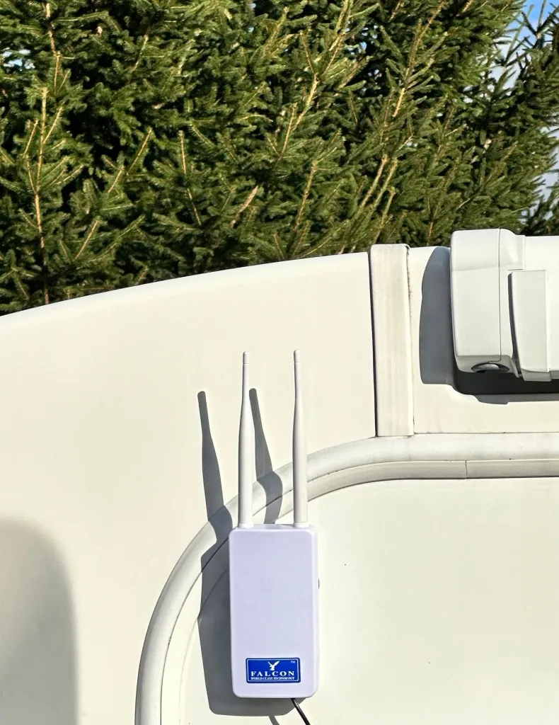 Outdoor antenna 4G IP65 150Mbit with integrated router