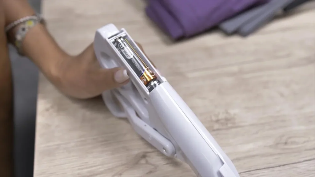 Automatic scissors
