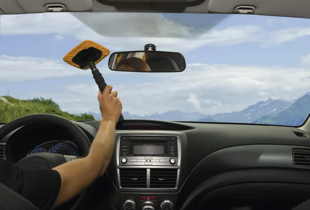 Car window cleaner