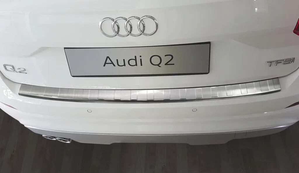 Stainless steel loading sill protection for Audi Q2 - built in 2016 >
