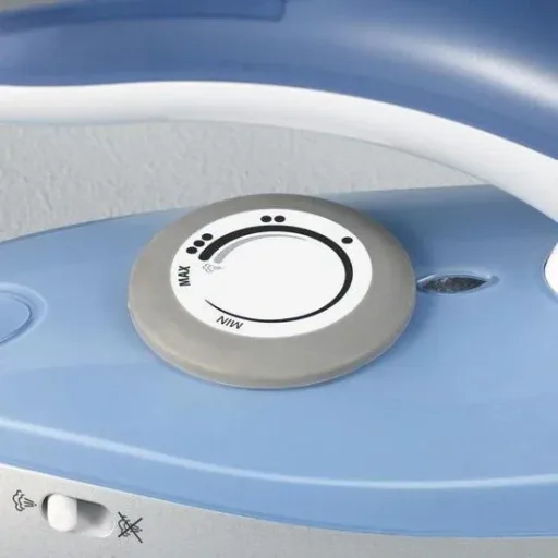 Steam iron - travel iron - 1000 watts - blue/white