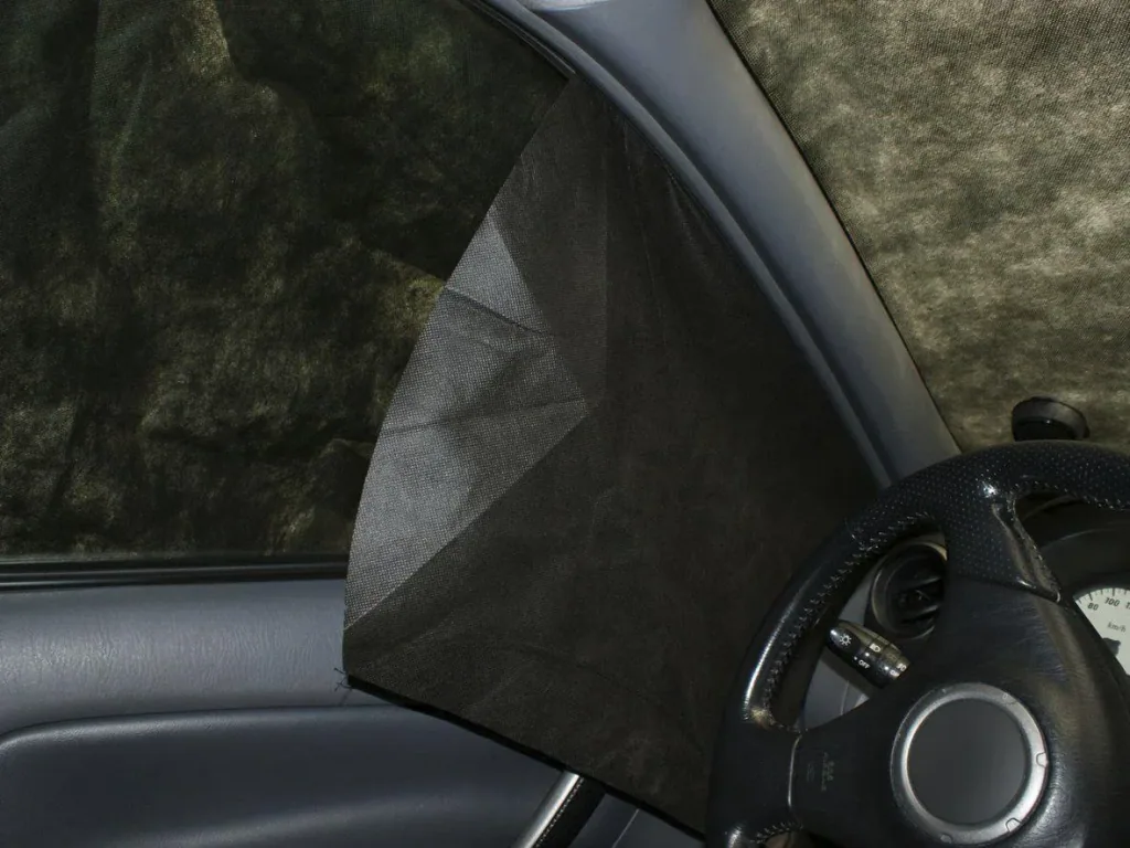 Window cover for cars - universal, magnetic