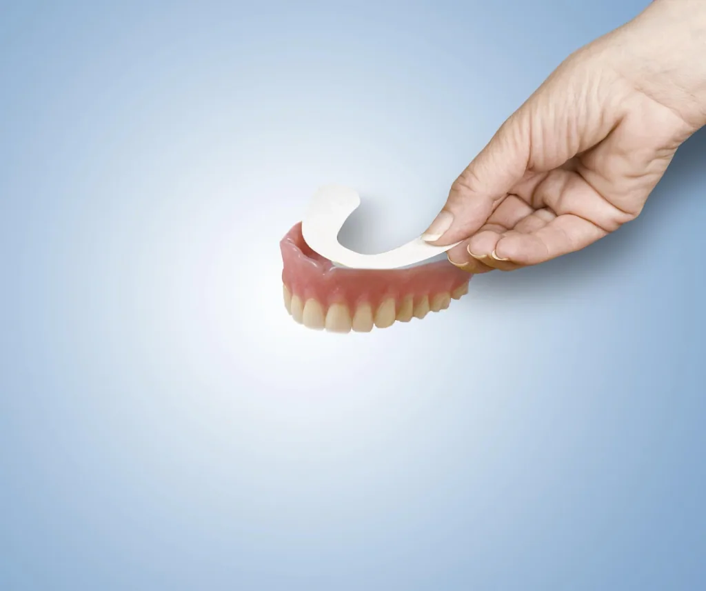 Denture adhesive pads for lower jaw, 60 pieces