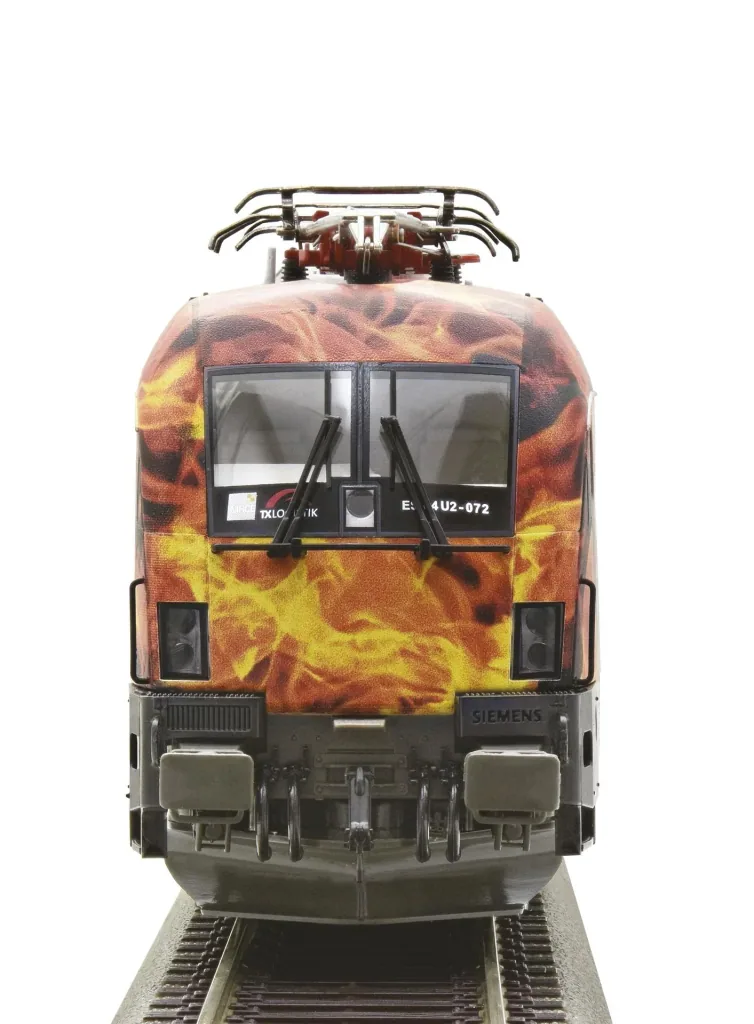 Electric locomotive 182 572 der TX-Logistik