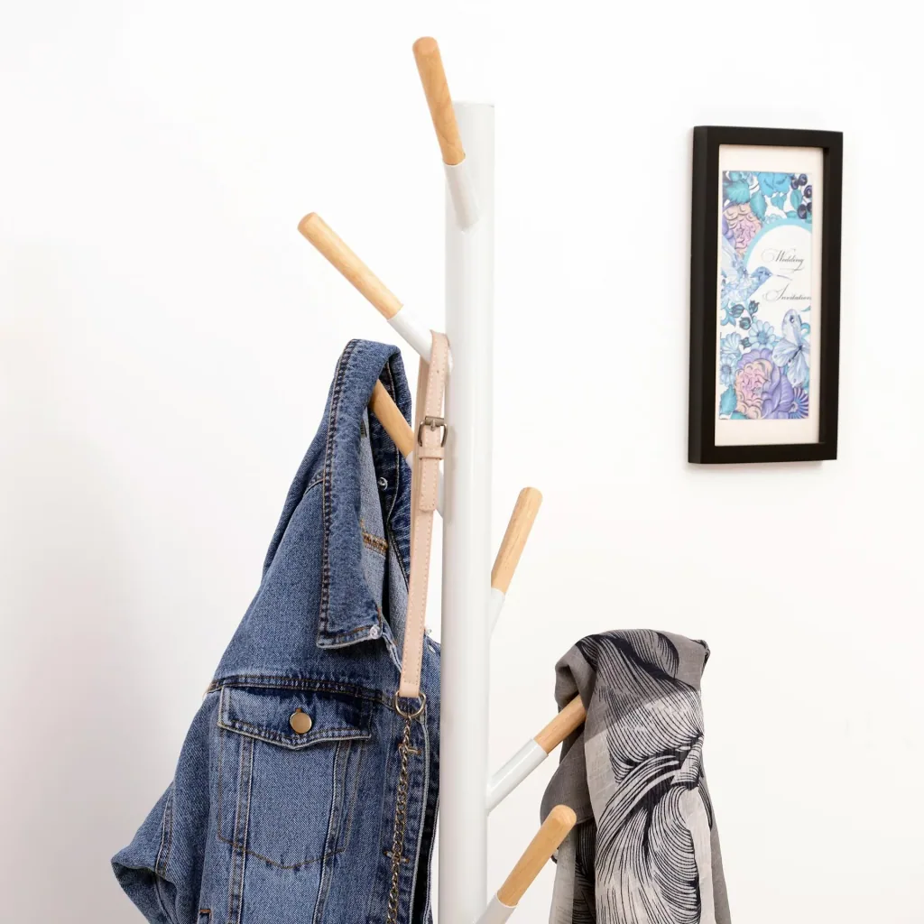 Coat rack with 6 hooks