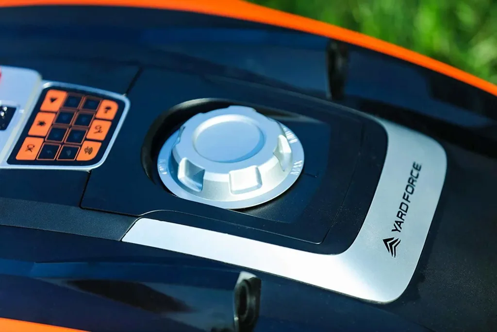 Robotic lawnmower Compact 400RiS - up to 400 m²