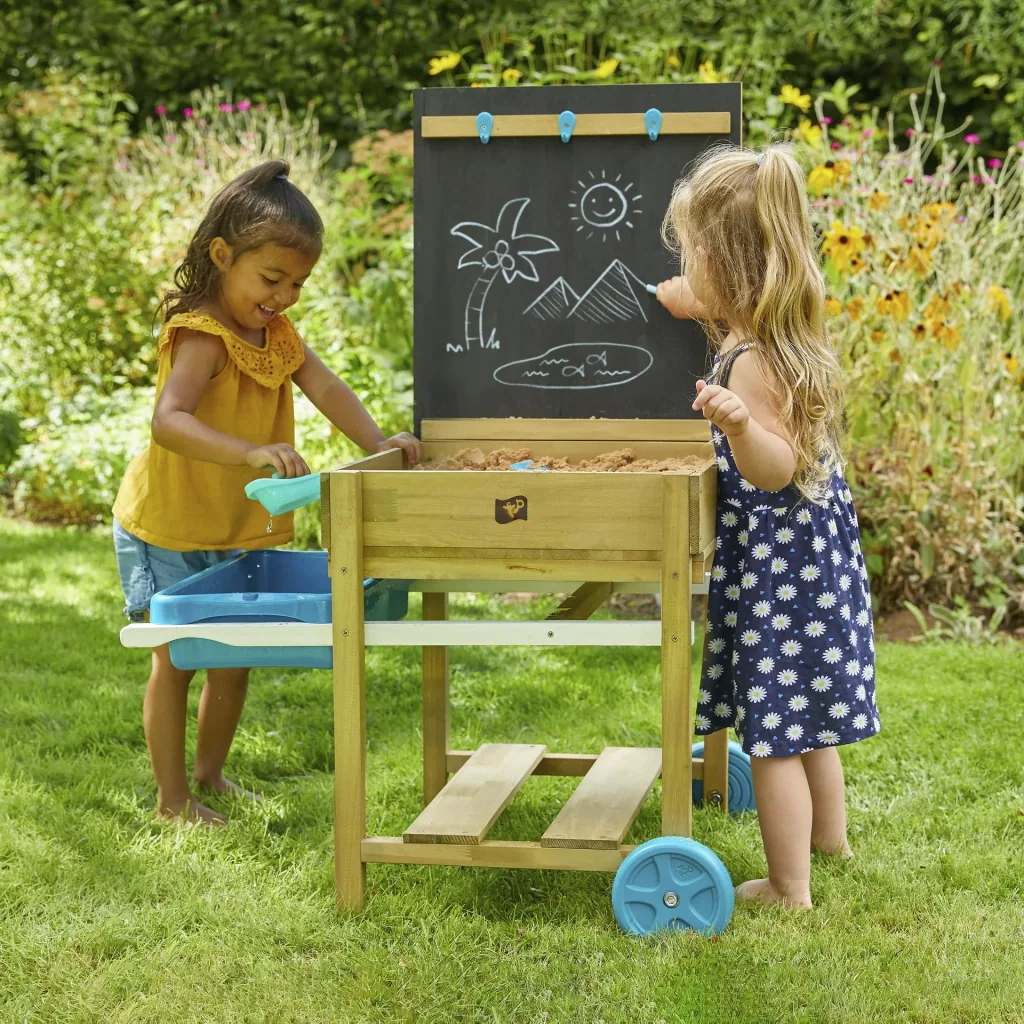 Wooden water and sand table FUN