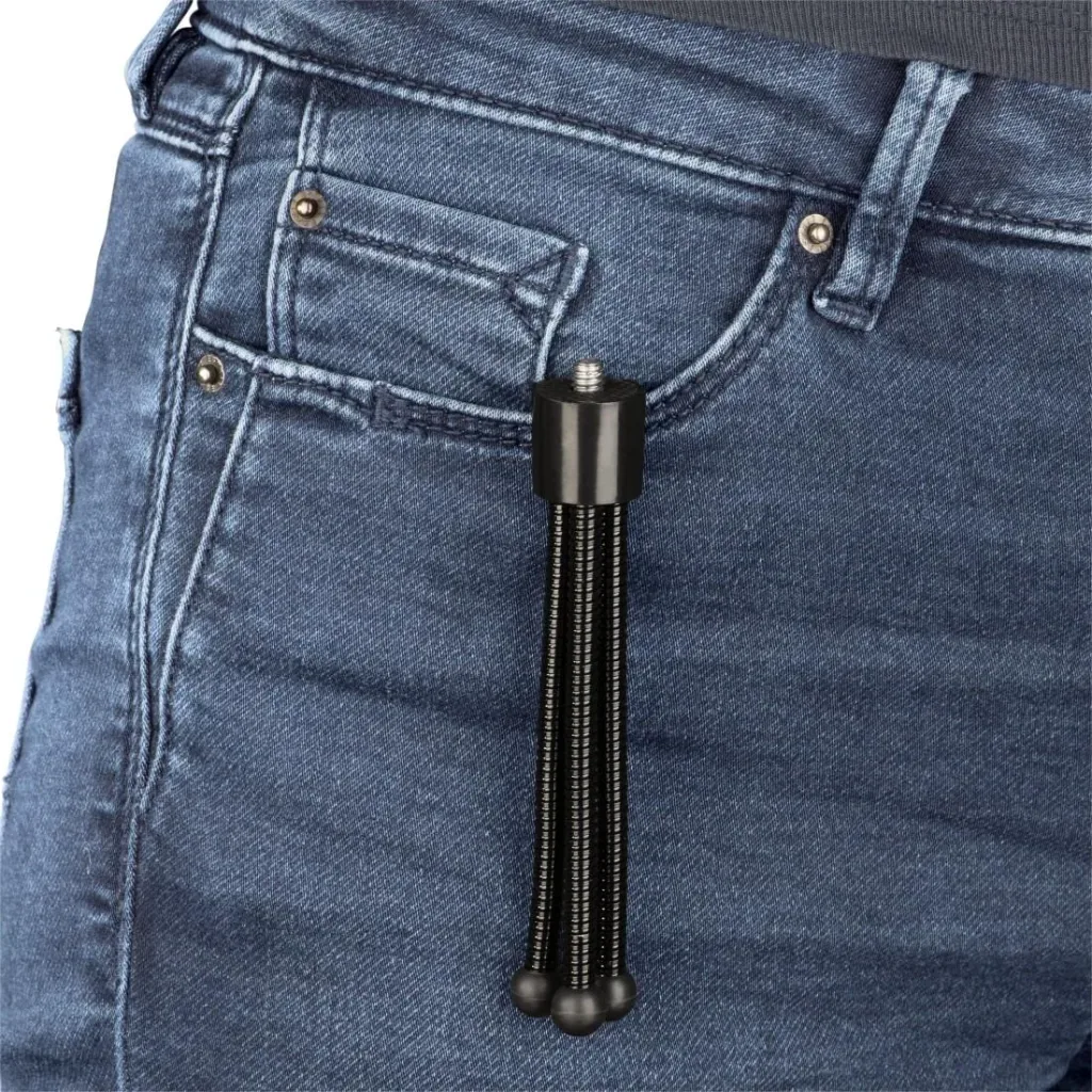 Handy mini tripod with flexible legs and mounting clip