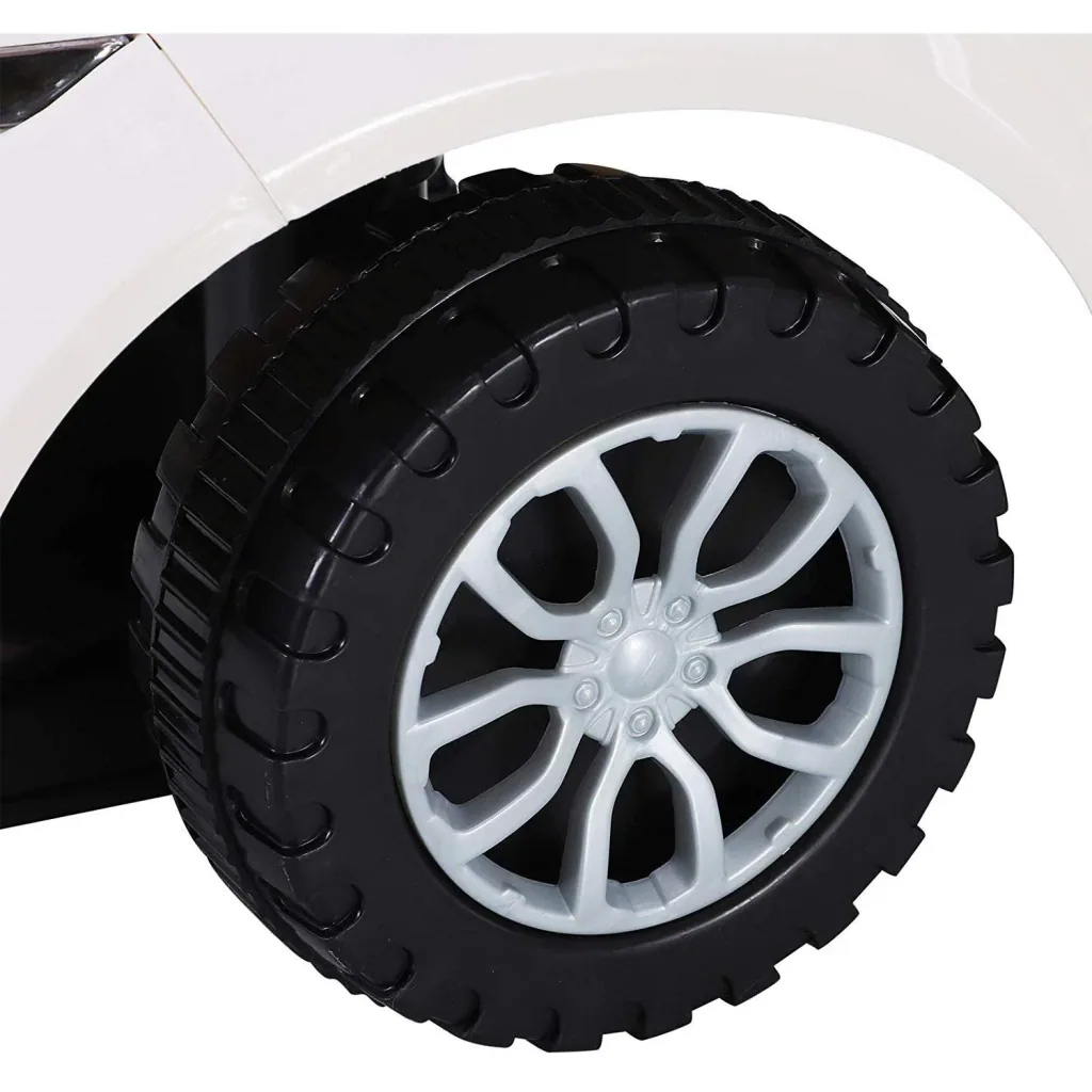 Ride-on car with horn and storage space