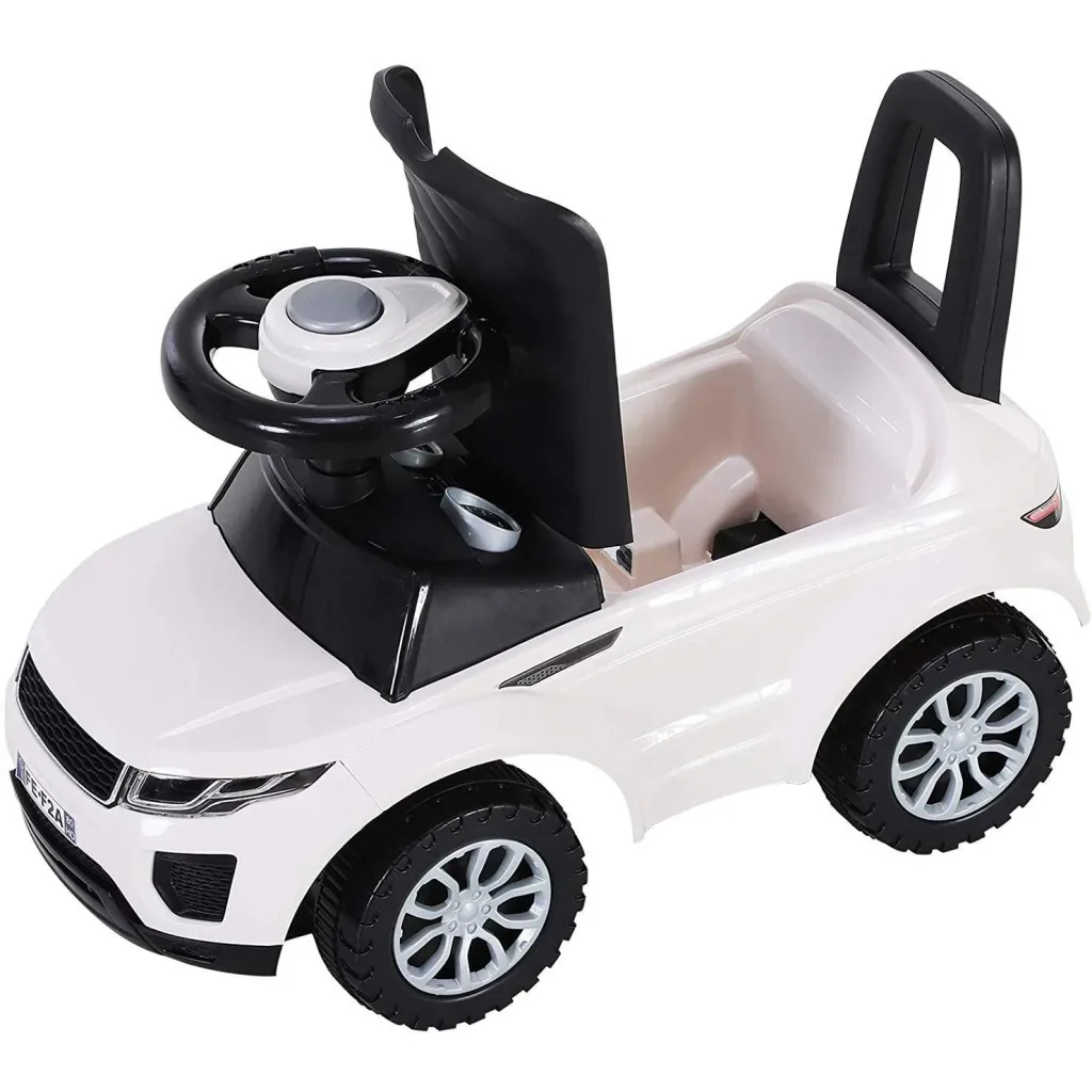 Ride-on car with horn and storage space