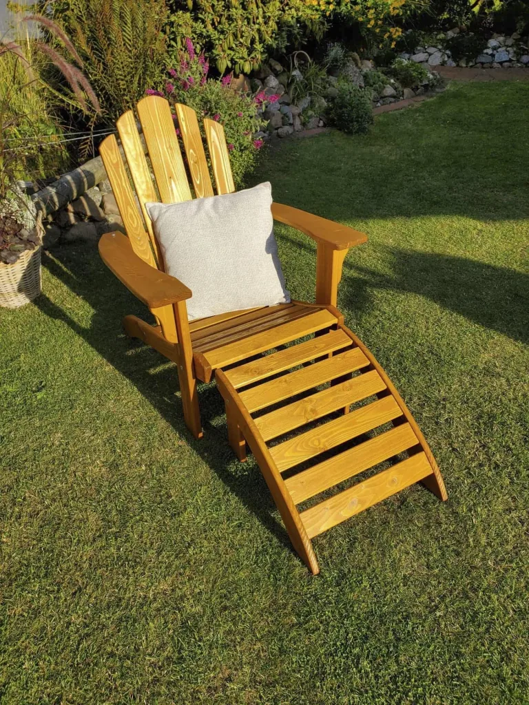 Deckchair set with footrest, honey brown