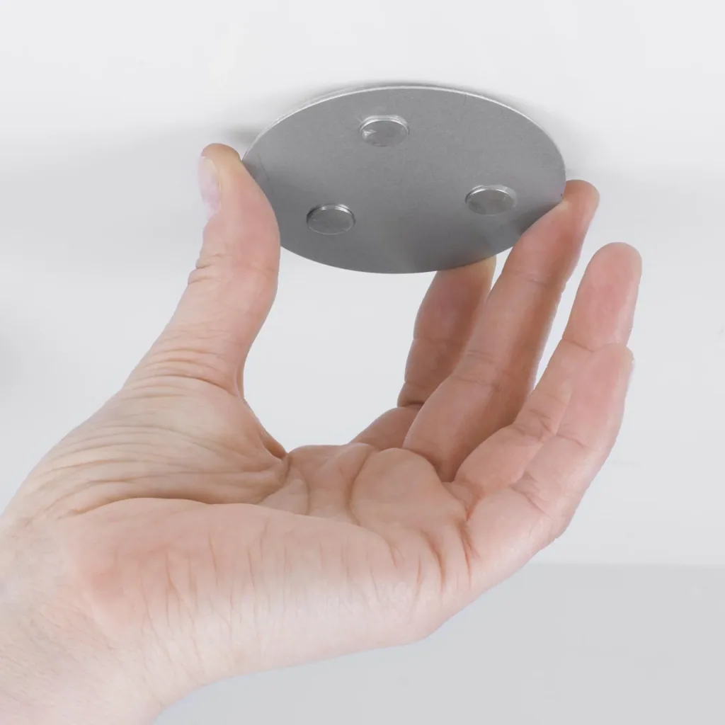 Magnetic mounting for smoke detectors - 4 pieces