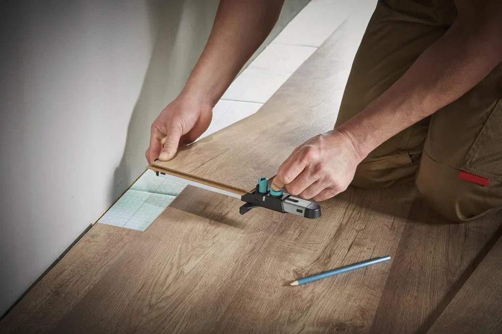Laminate fitter