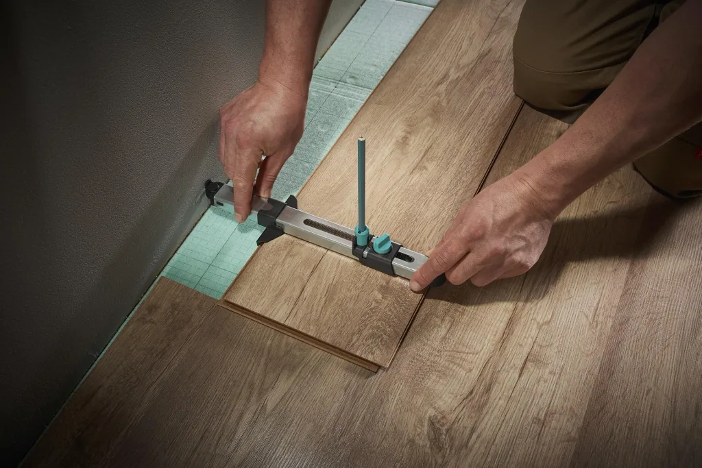 Laminate fitter