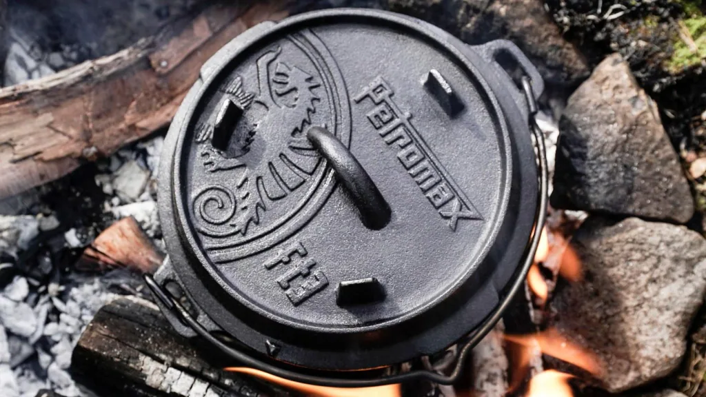 Dutch oven (3 qt) flat bottom (without feet)