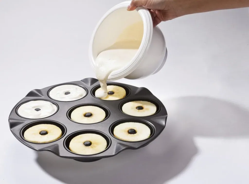 Apple fritter baking tray for 8 cakes, Ø 33 x 3 cm