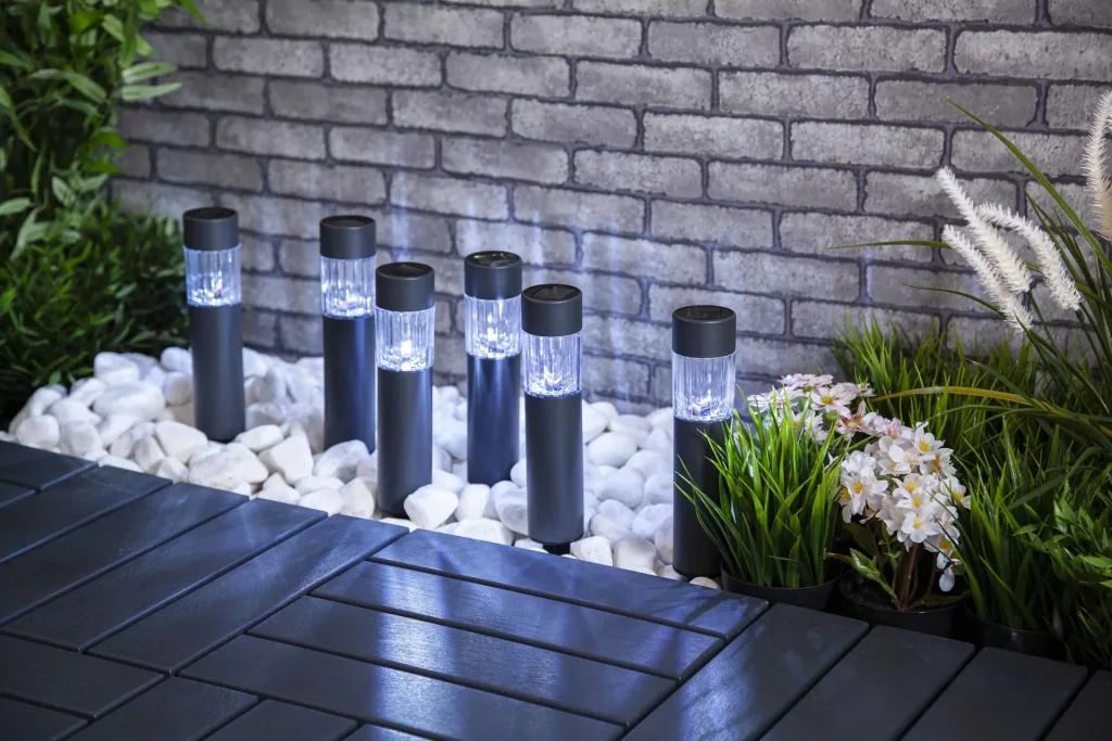 Solar bollard lights in dark grey - set of 6