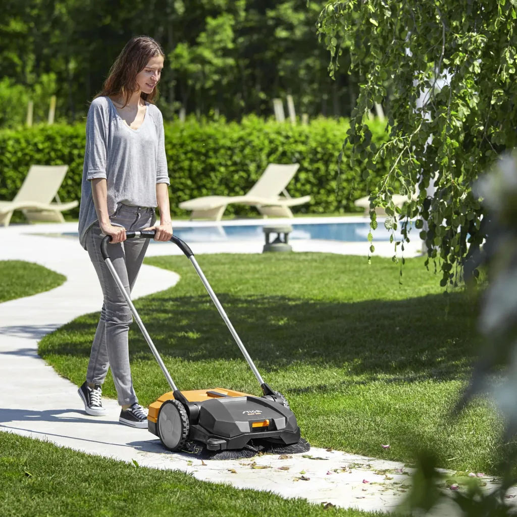 Hand sweeper SWP 355