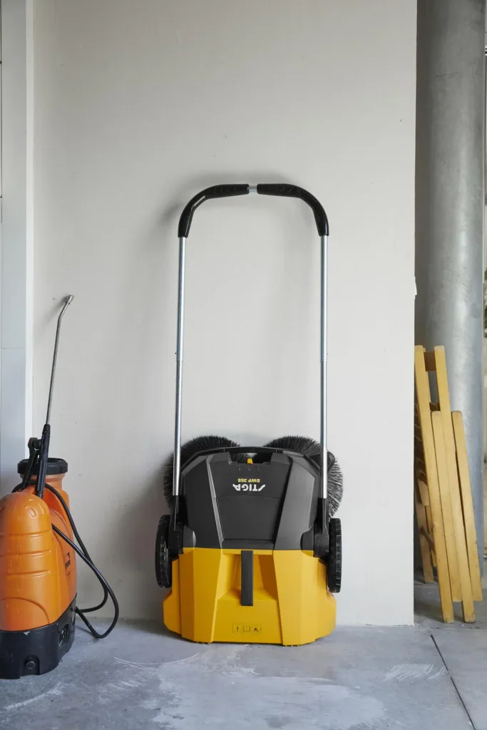 Hand sweeper SWP 355