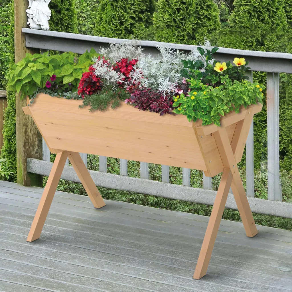 Raised bed with nonwoven fabric
