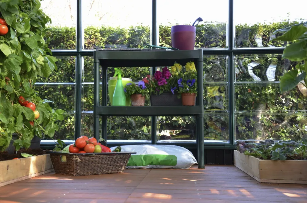 Planting table with 2 levels for plastic greenhouses