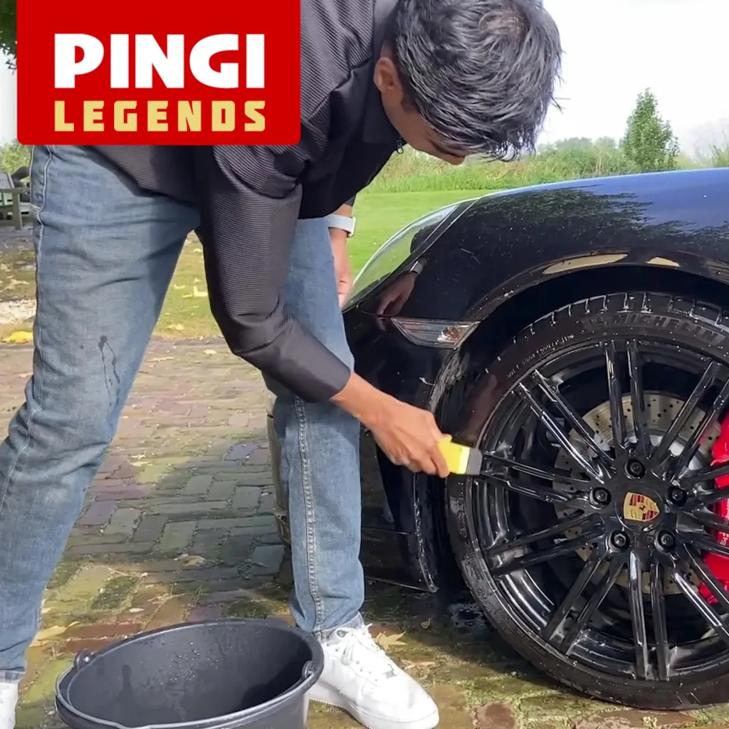 Rim and tire cleaning set
