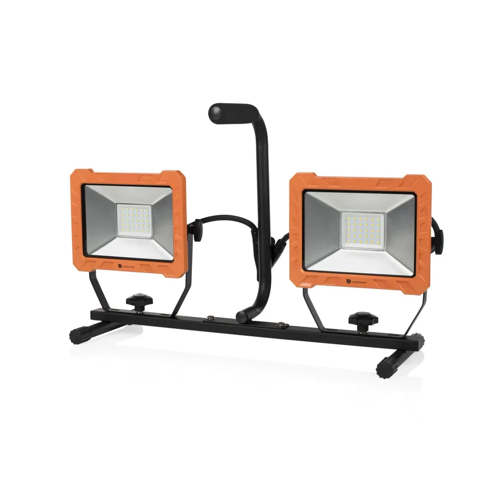 LED tripod double spotlight with 2 x 30 watts and 2400 lumens