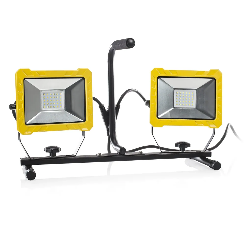LED tripod double spotlight with 2 x 30 watts and 2400 lumens