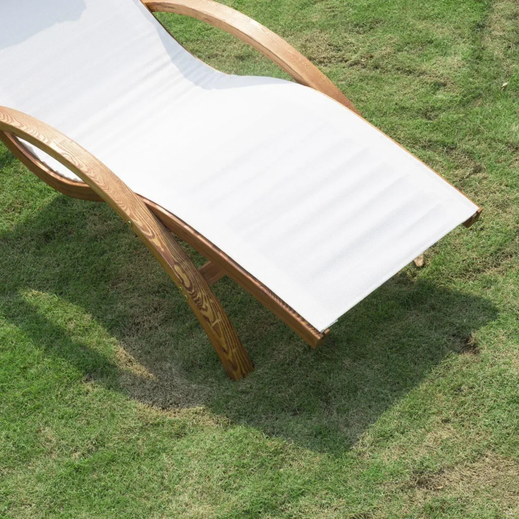 Relaxing lounger for the garden