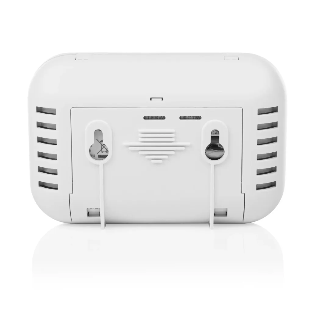 Carbon monoxide detector with 10-year sensor