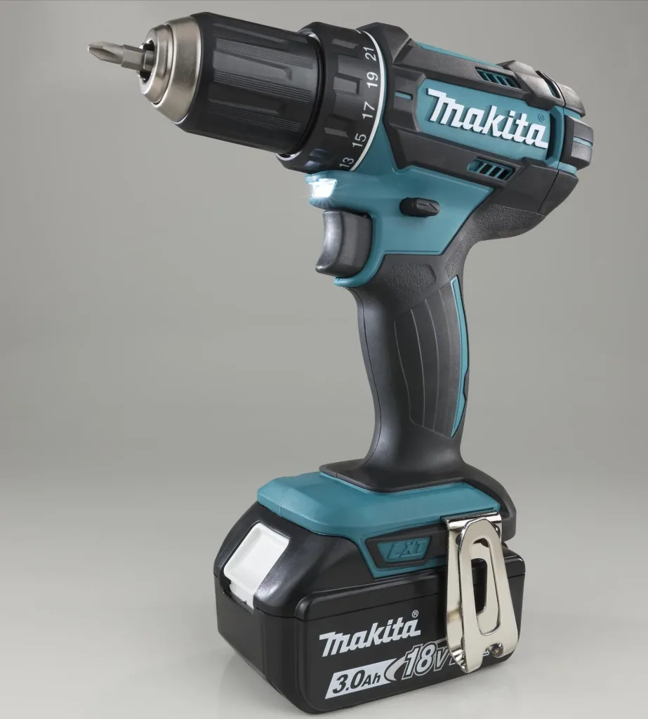 Cordless drill driver 18 Volt / 3.0 Ah DDF482RFJ