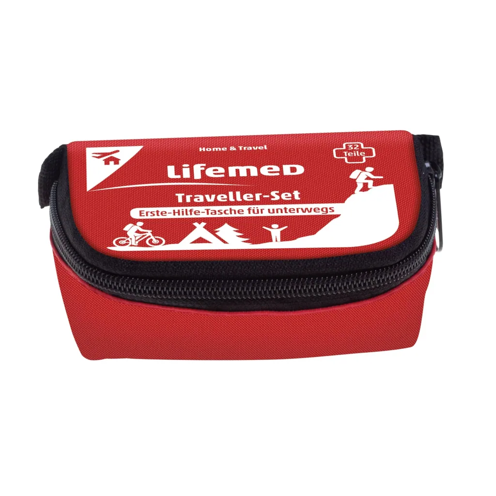 First aid travel kit, 32 pieces