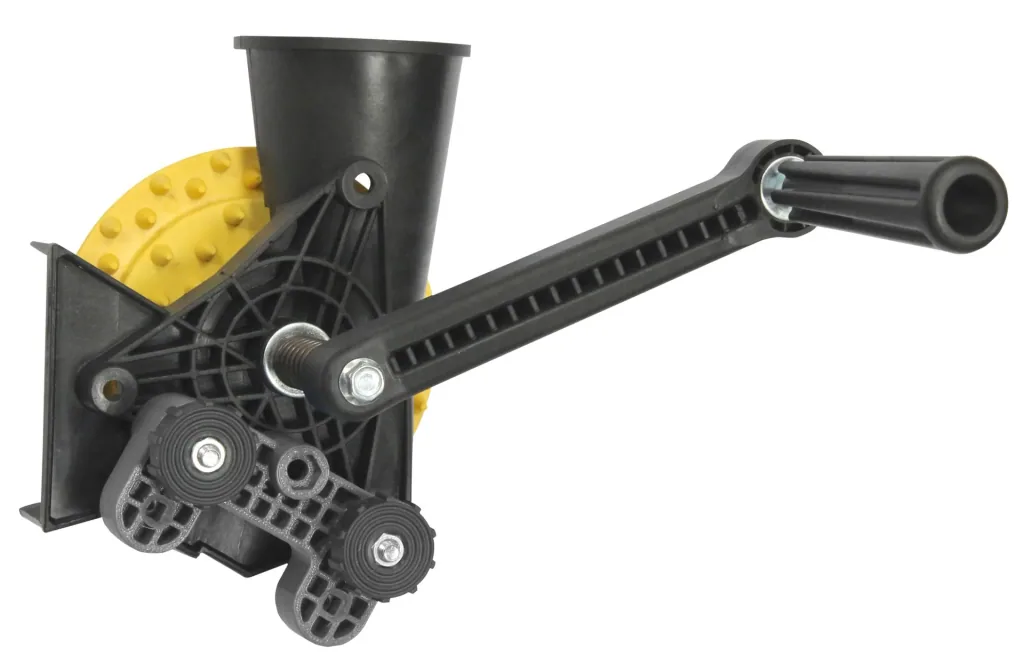 Corn ginning machine, hand-operated