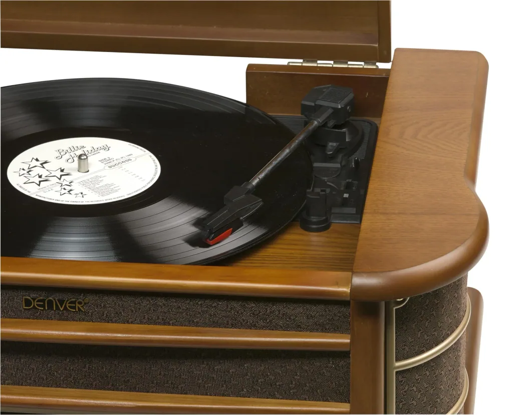 Retro record player with USB, CD, radio, cassette and speakers