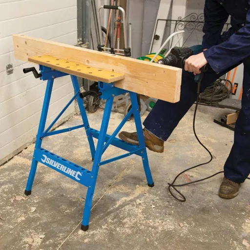 Heavy Duty workbench with tilting worktop 150 kg
