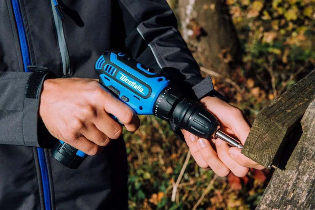 Cordless drill driver 10.8 V Li-Ion with removable keyless chuck
