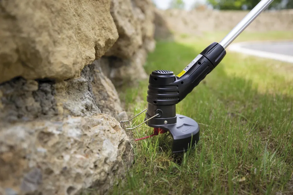 Akku-Rasentrimmer „Bionic Trimmer“