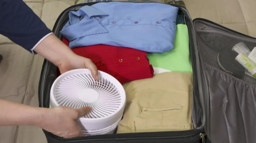 Fold & Cold, cordless battery-operated fan