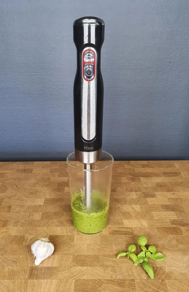 Cordless hand blender with holder, 700 ml blender cup and holder