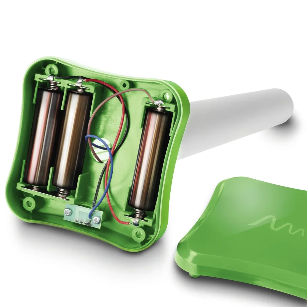Solar vole repeller with replaceable head