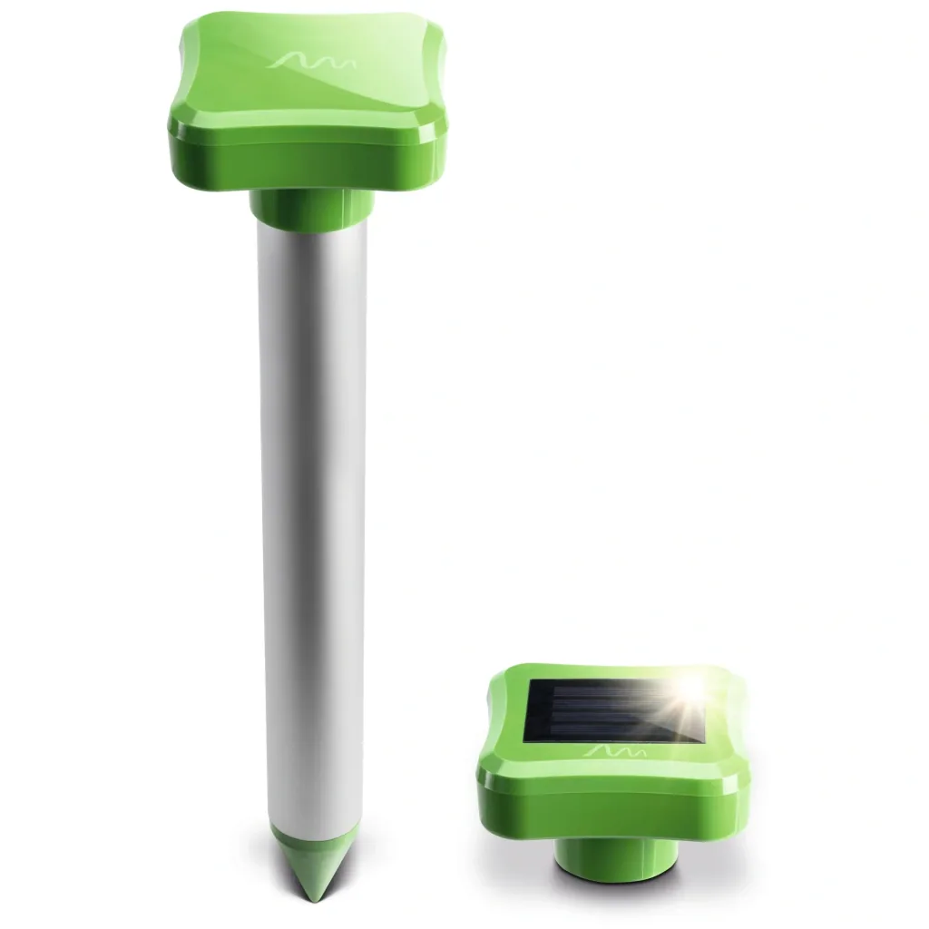 Solar vole repeller with replaceable head