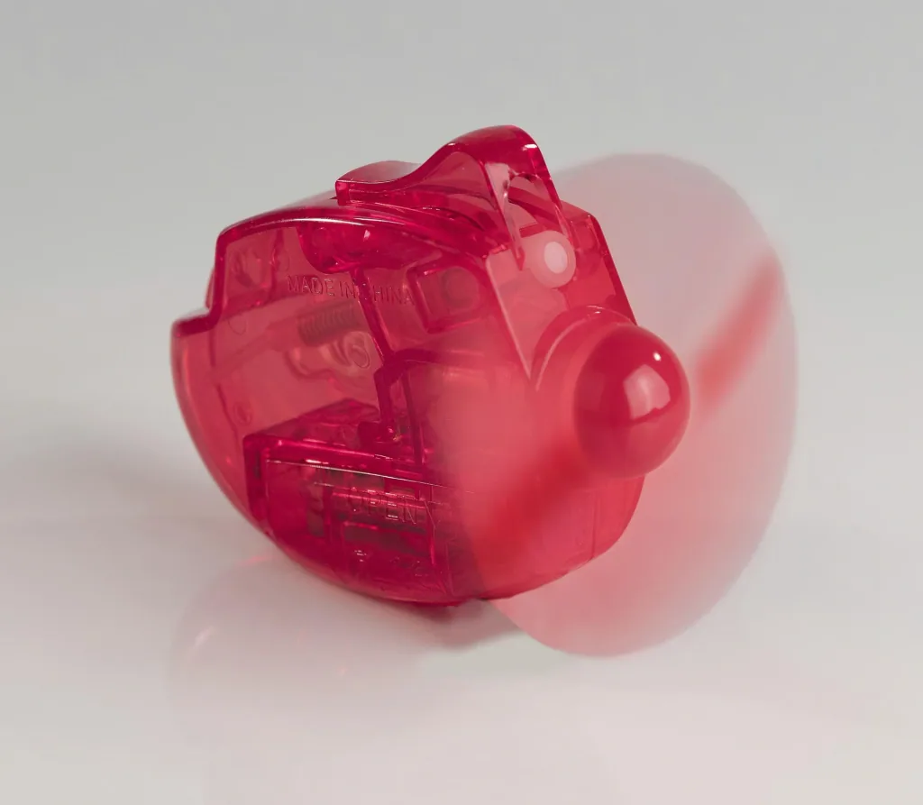 Fan with spray function