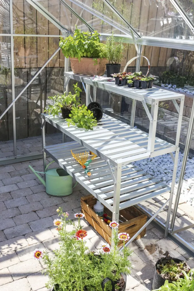 Aluminum table, color 2 shelves, color 121 x 54 x 76 cm, color aluminum