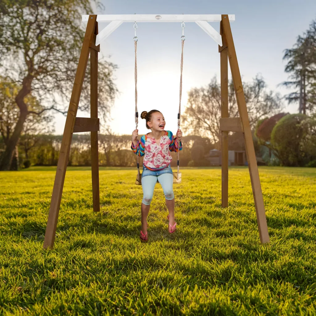 Single swing brown/white
