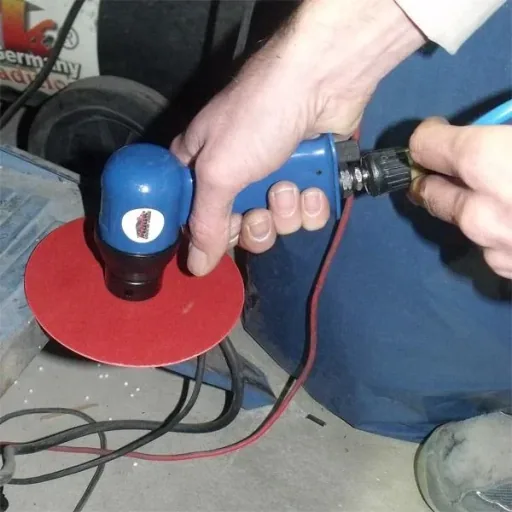 Pneumatic disc sander