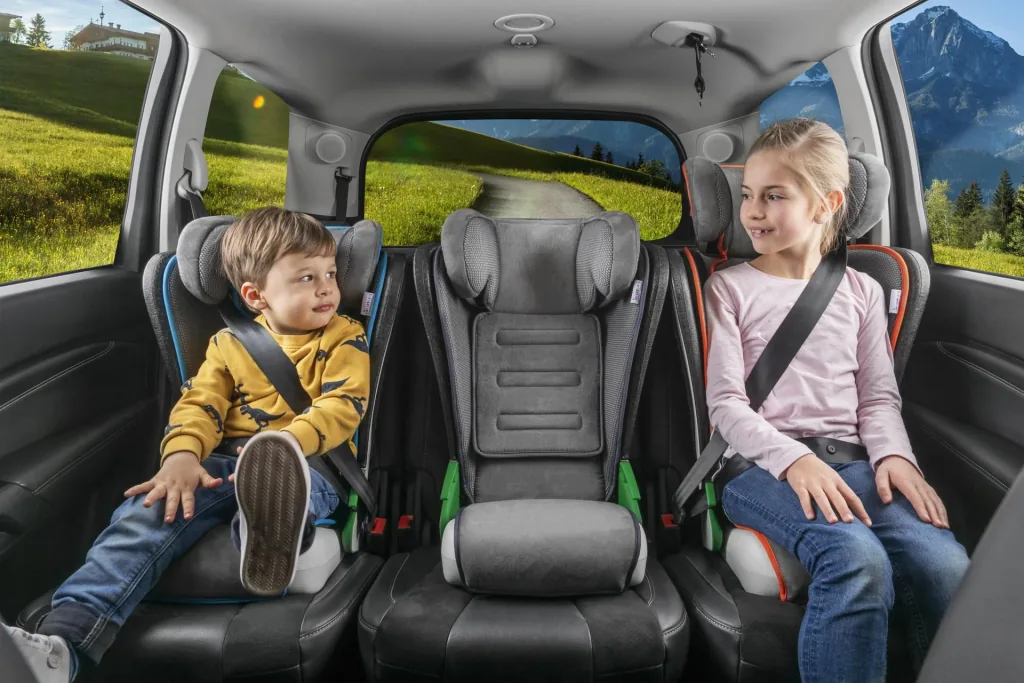 Noemi child seat, foldable car seat, anthracite