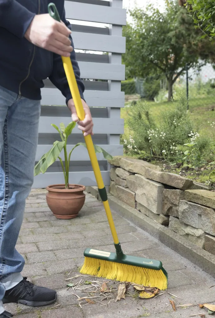 Claw broom with telescopic handle, 45 cm wide