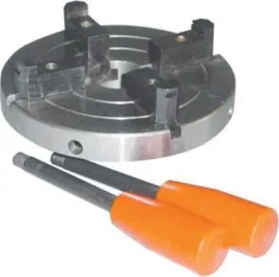 Four-jaw chuck for lathe MC 900, 125 mm centric