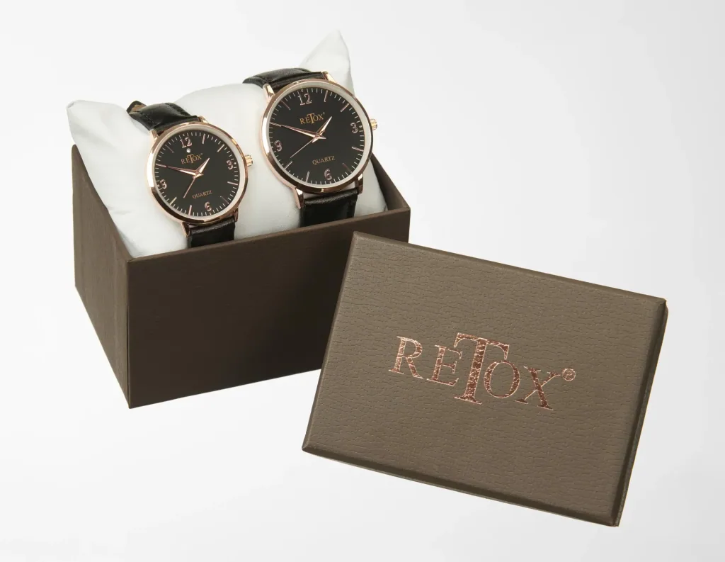 Elegant men's and women's watch set in rose gold look with genuine leather strap